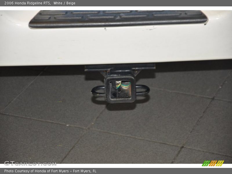 White / Beige 2006 Honda Ridgeline RTS