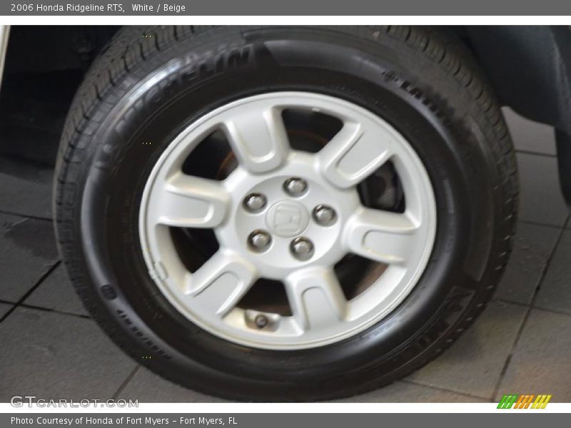 White / Beige 2006 Honda Ridgeline RTS