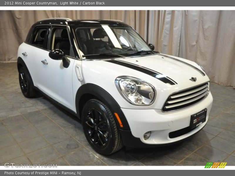 Light White / Carbon Black 2012 Mini Cooper Countryman