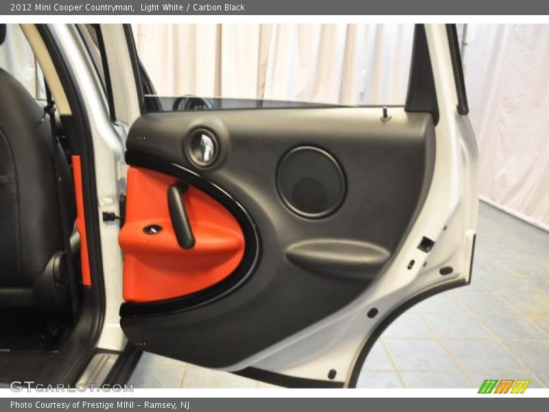 Light White / Carbon Black 2012 Mini Cooper Countryman