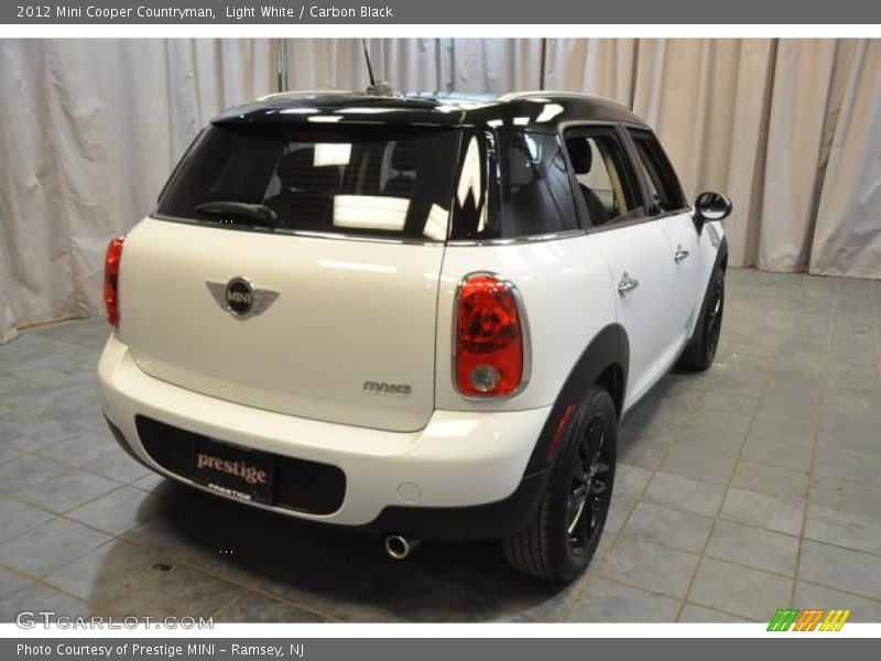 Light White / Carbon Black 2012 Mini Cooper Countryman