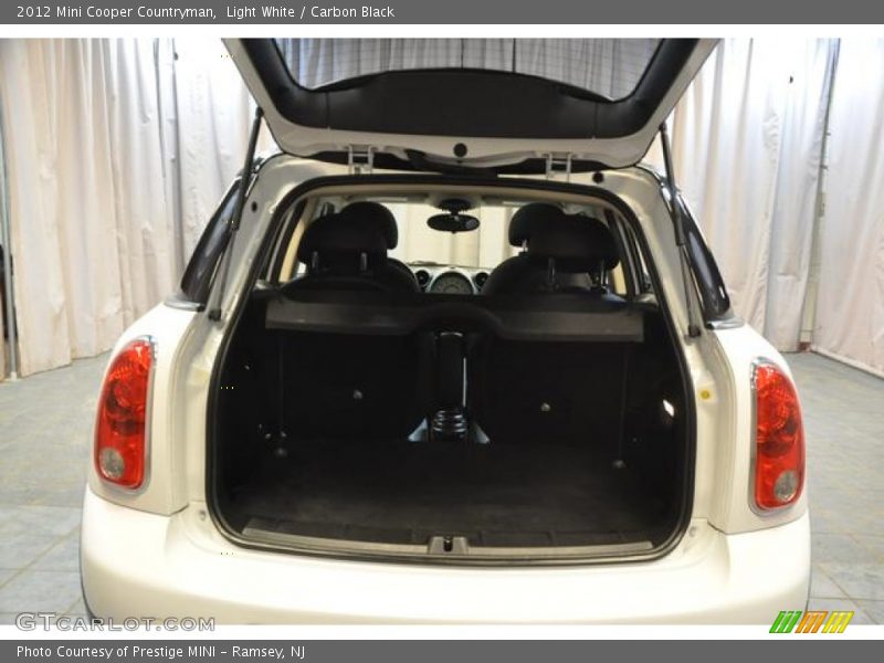 Light White / Carbon Black 2012 Mini Cooper Countryman