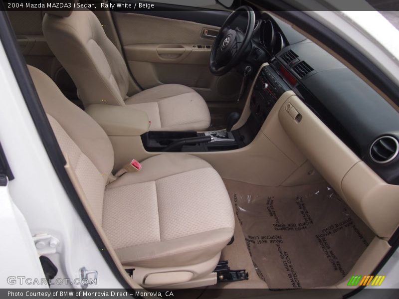 Rally White / Beige 2004 Mazda MAZDA3 i Sedan