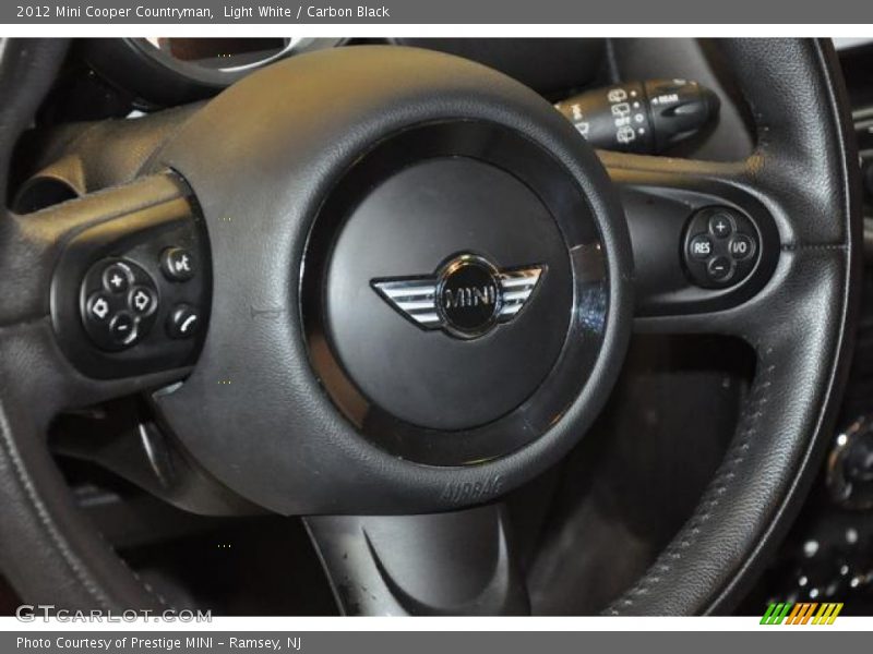 Light White / Carbon Black 2012 Mini Cooper Countryman