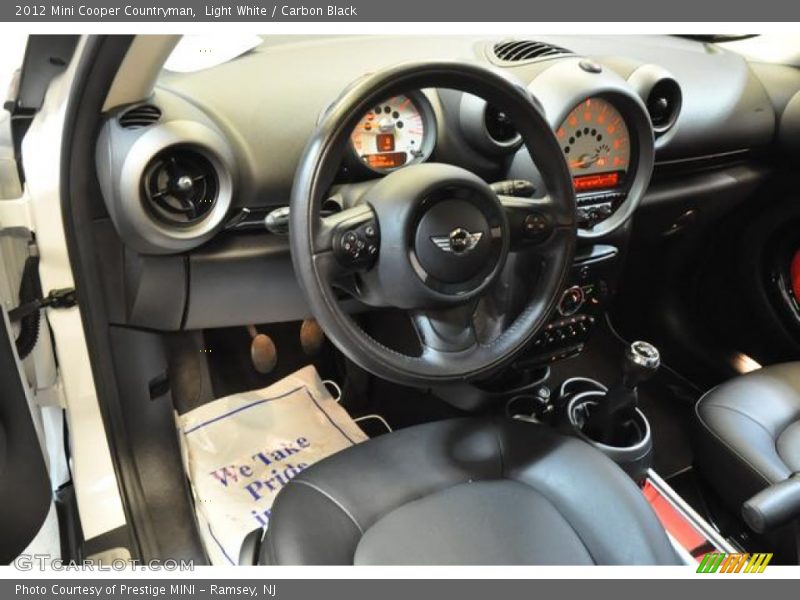 Light White / Carbon Black 2012 Mini Cooper Countryman