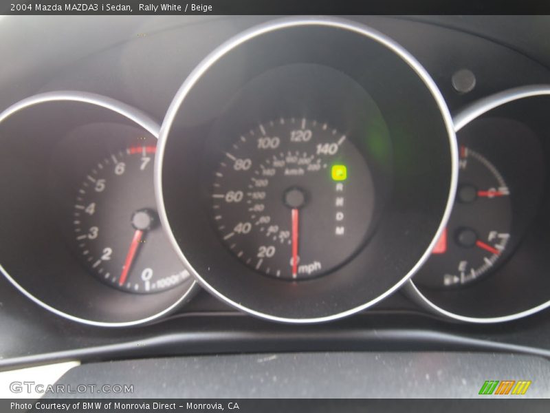 Rally White / Beige 2004 Mazda MAZDA3 i Sedan