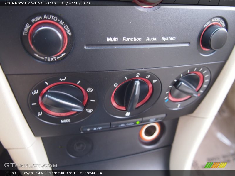 Rally White / Beige 2004 Mazda MAZDA3 i Sedan