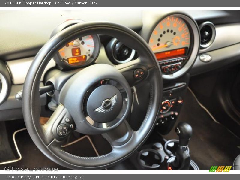Chili Red / Carbon Black 2011 Mini Cooper Hardtop