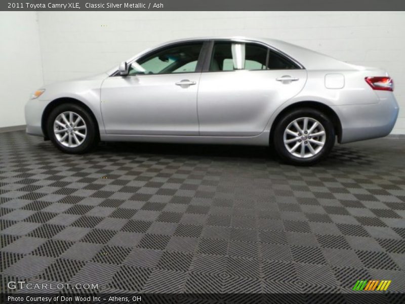 Classic Silver Metallic / Ash 2011 Toyota Camry XLE