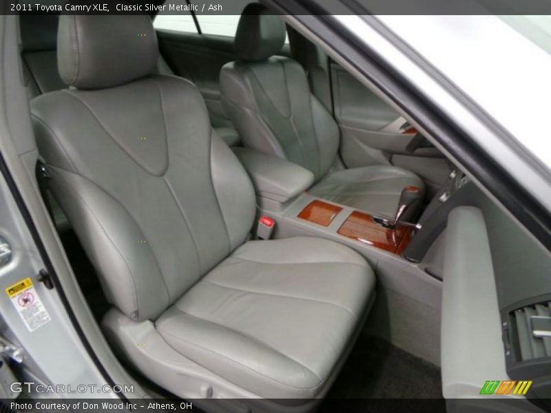 Classic Silver Metallic / Ash 2011 Toyota Camry XLE