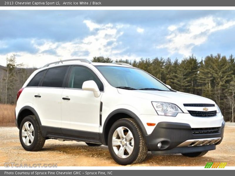 Arctic Ice White / Black 2013 Chevrolet Captiva Sport LS