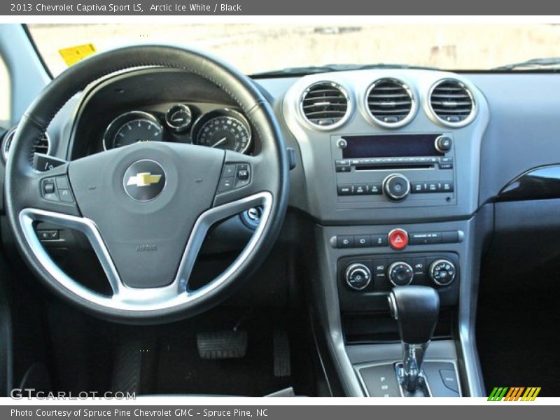 Arctic Ice White / Black 2013 Chevrolet Captiva Sport LS