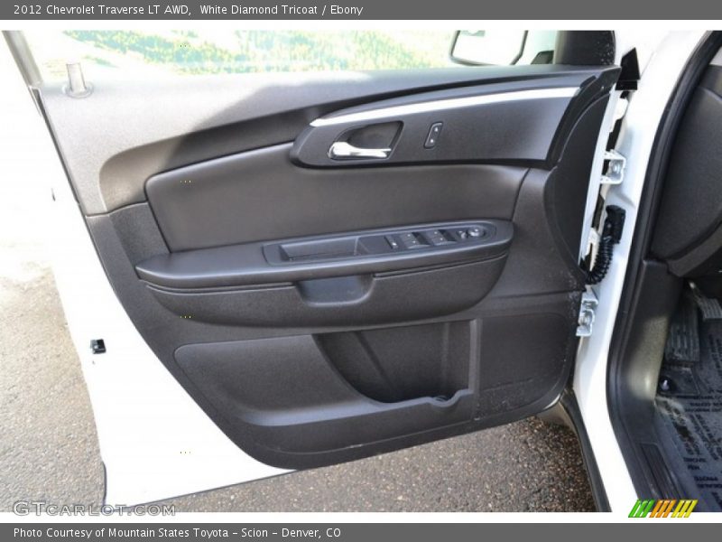 White Diamond Tricoat / Ebony 2012 Chevrolet Traverse LT AWD