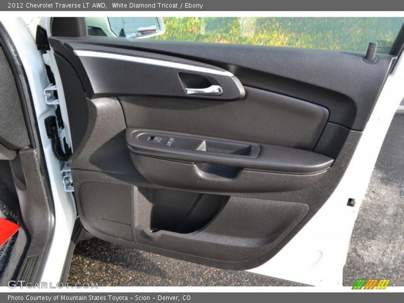 White Diamond Tricoat / Ebony 2012 Chevrolet Traverse LT AWD