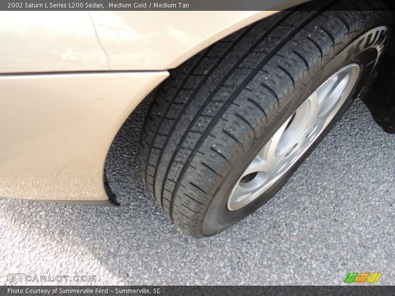 Medium Gold / Medium Tan 2002 Saturn L Series L200 Sedan