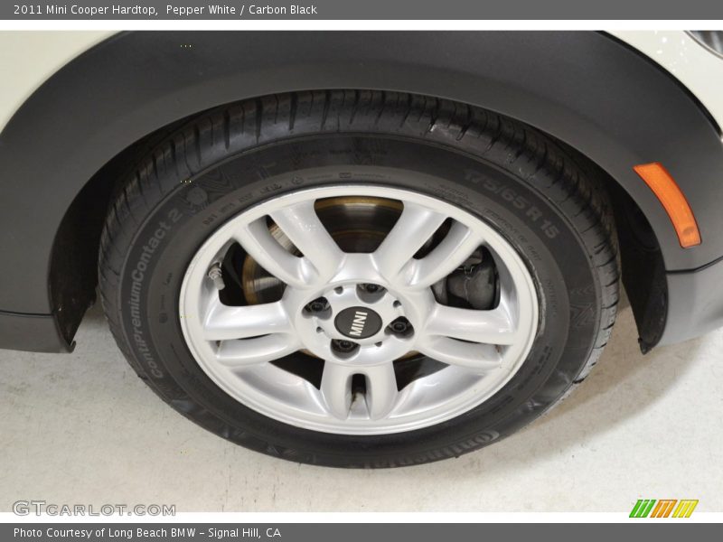 Pepper White / Carbon Black 2011 Mini Cooper Hardtop