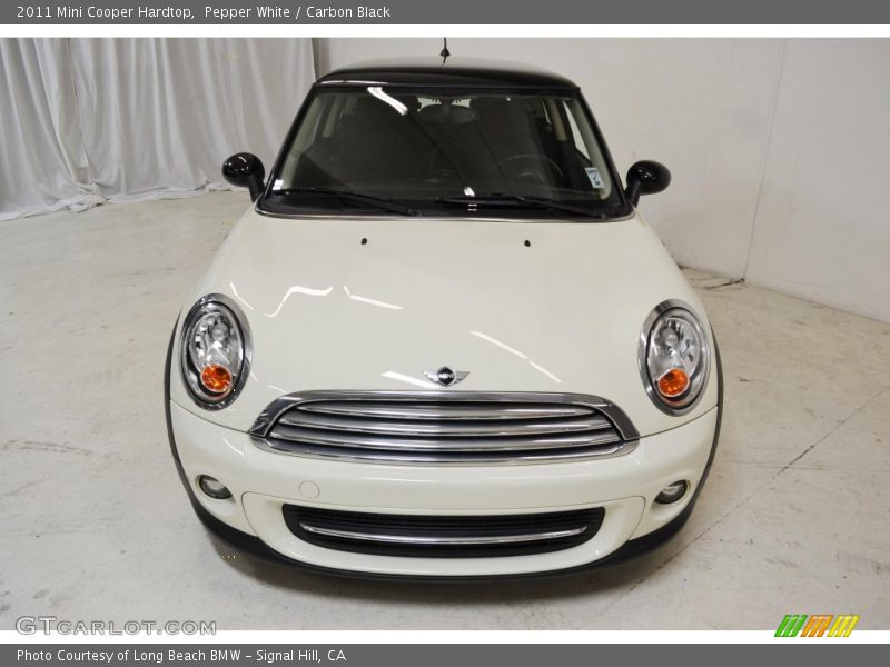 Pepper White / Carbon Black 2011 Mini Cooper Hardtop