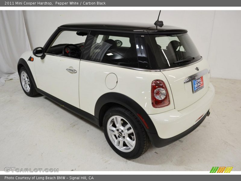 Pepper White / Carbon Black 2011 Mini Cooper Hardtop
