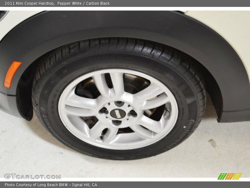 Pepper White / Carbon Black 2011 Mini Cooper Hardtop