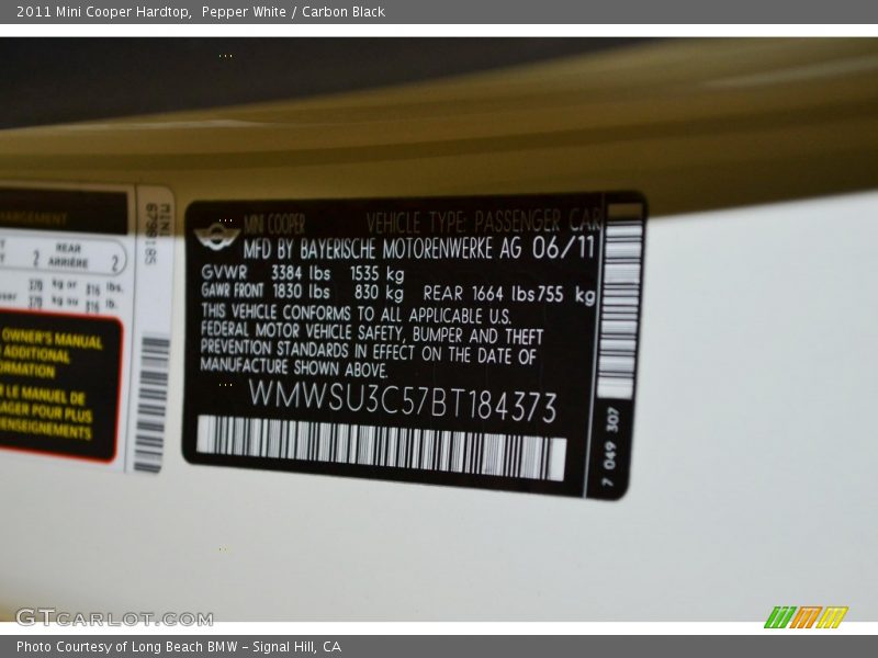 Pepper White / Carbon Black 2011 Mini Cooper Hardtop
