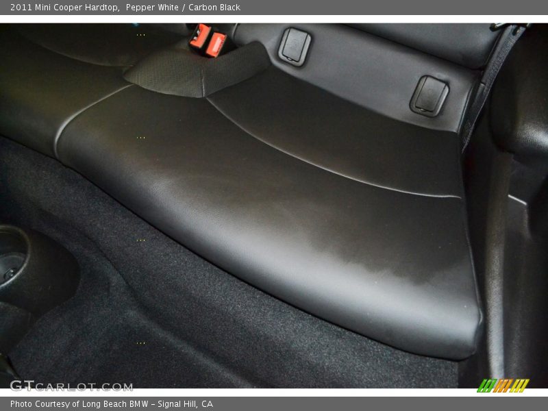 Pepper White / Carbon Black 2011 Mini Cooper Hardtop