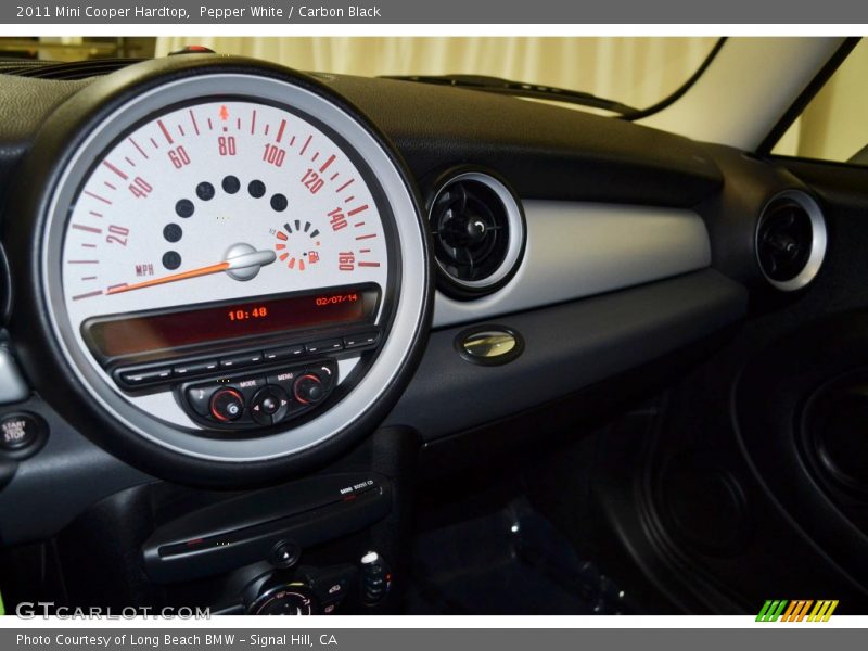 Pepper White / Carbon Black 2011 Mini Cooper Hardtop