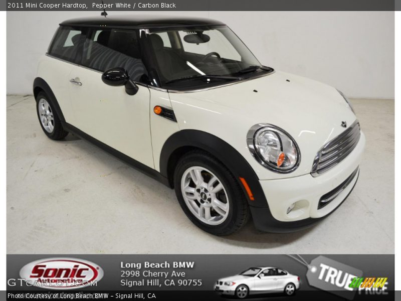 Pepper White / Carbon Black 2011 Mini Cooper Hardtop