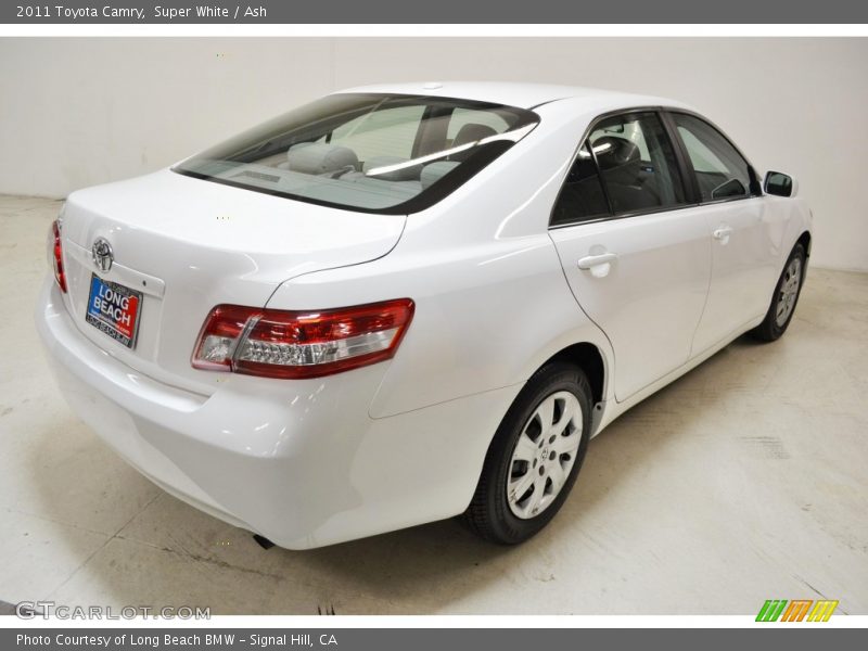 Super White / Ash 2011 Toyota Camry