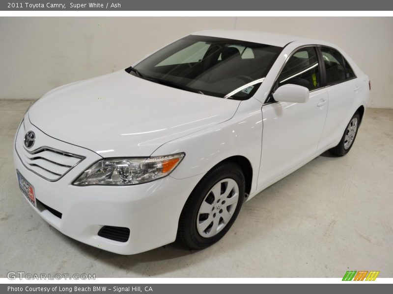 Super White / Ash 2011 Toyota Camry