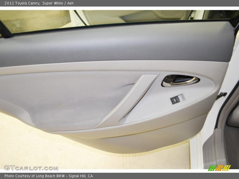 Super White / Ash 2011 Toyota Camry
