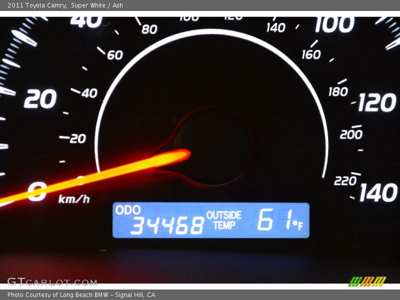 Super White / Ash 2011 Toyota Camry