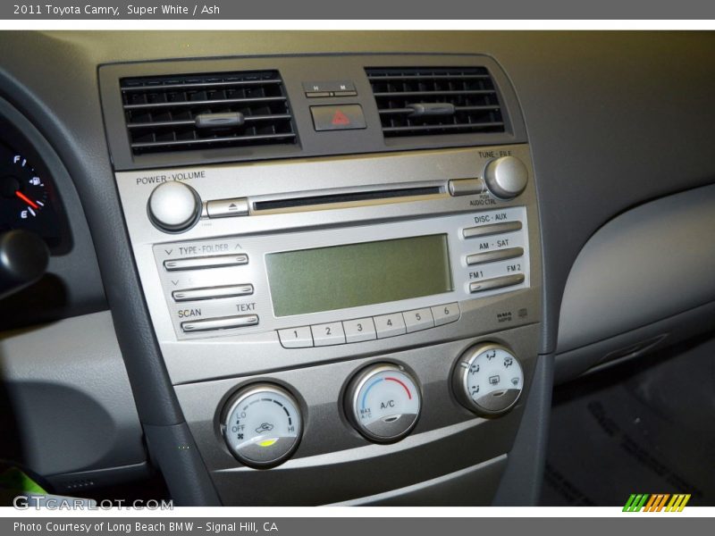 Super White / Ash 2011 Toyota Camry