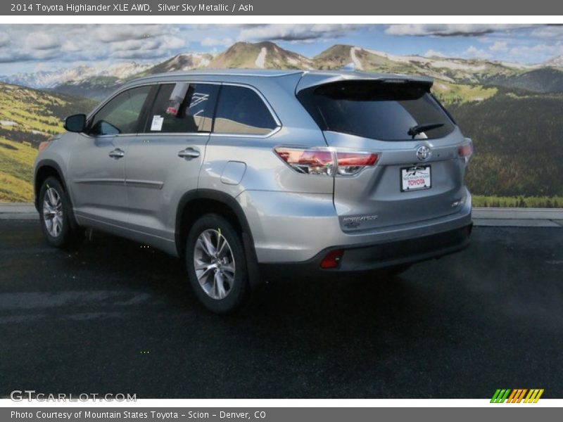 Silver Sky Metallic / Ash 2014 Toyota Highlander XLE AWD