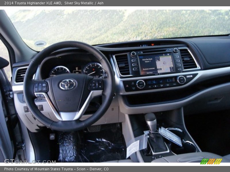 Silver Sky Metallic / Ash 2014 Toyota Highlander XLE AWD