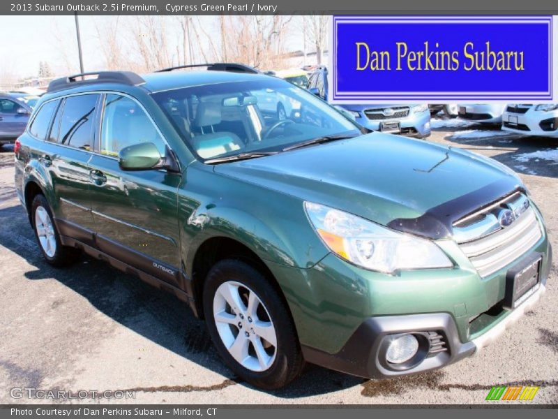 Cypress Green Pearl / Ivory 2013 Subaru Outback 2.5i Premium