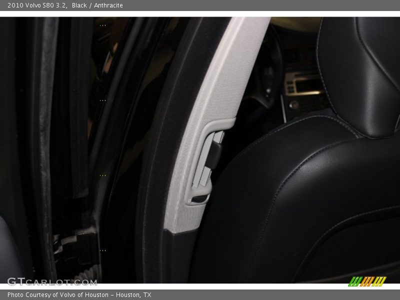 Black / Anthracite 2010 Volvo S80 3.2