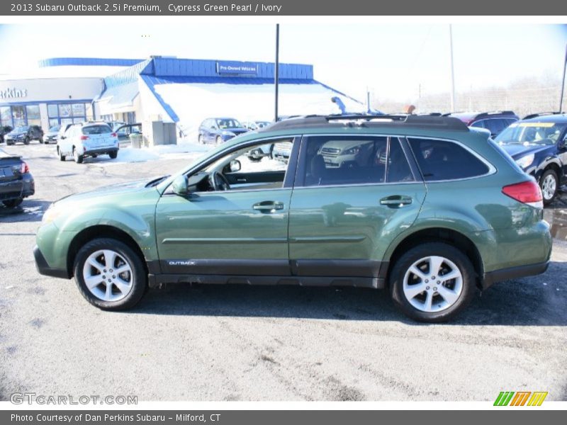 Cypress Green Pearl / Ivory 2013 Subaru Outback 2.5i Premium