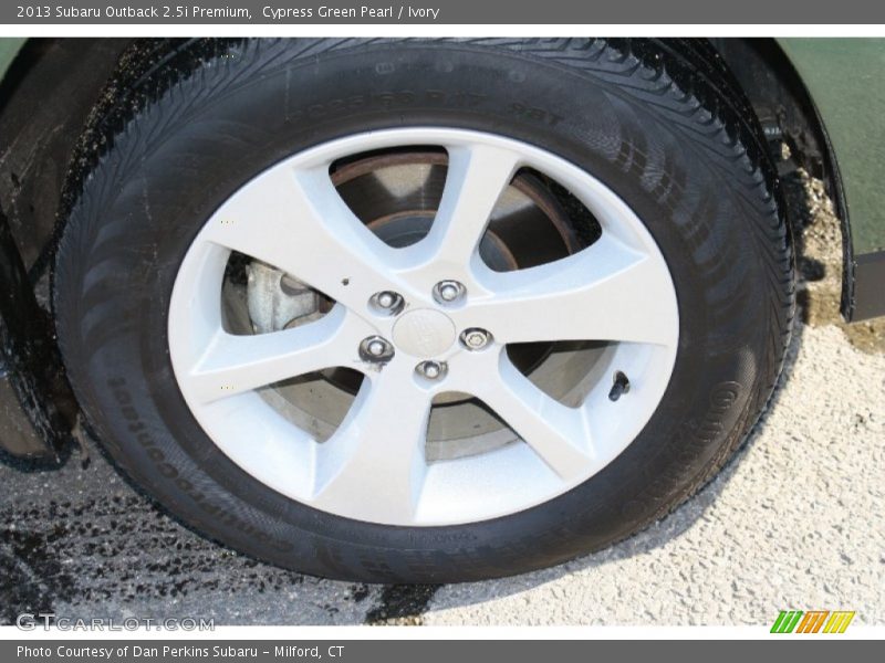 Cypress Green Pearl / Ivory 2013 Subaru Outback 2.5i Premium