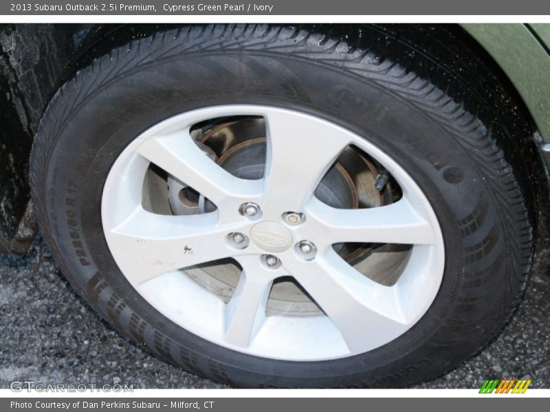 Cypress Green Pearl / Ivory 2013 Subaru Outback 2.5i Premium