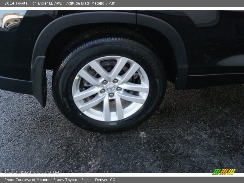 Attitude Black Metallic / Ash 2014 Toyota Highlander LE AWD