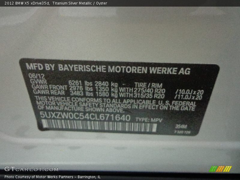 Titanium Silver Metallic / Oyster 2012 BMW X5 xDrive35d