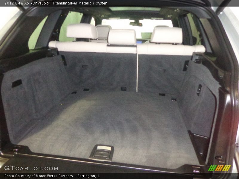 Titanium Silver Metallic / Oyster 2012 BMW X5 xDrive35d