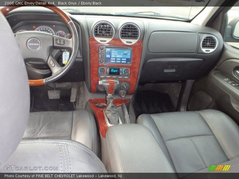 Black Onyx / Ebony Black 2006 GMC Envoy Denali 4x4