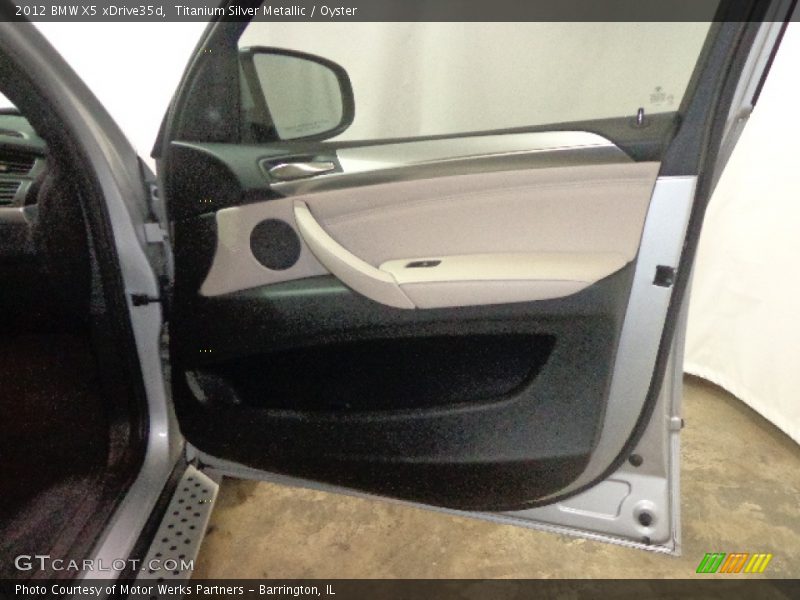 Titanium Silver Metallic / Oyster 2012 BMW X5 xDrive35d