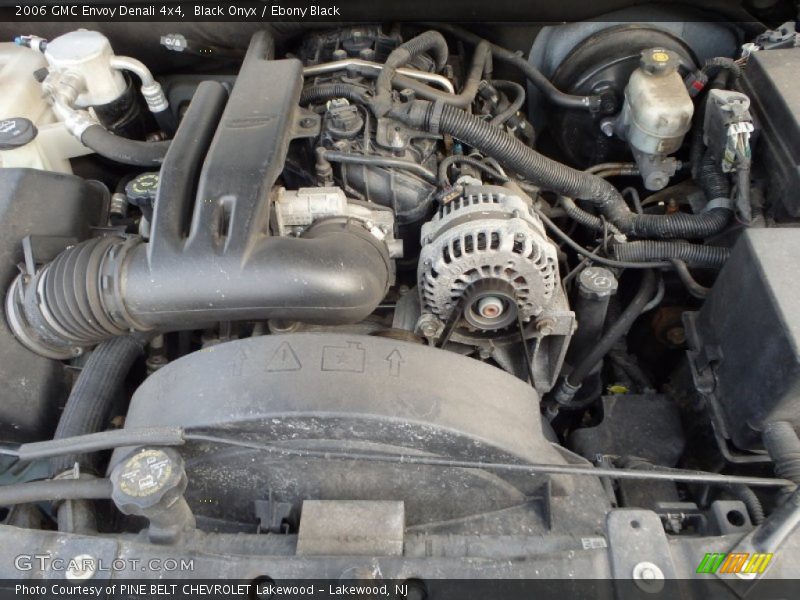 Black Onyx / Ebony Black 2006 GMC Envoy Denali 4x4