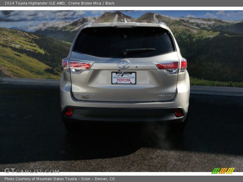 Creme Brulee Mica / Black 2014 Toyota Highlander XLE AWD