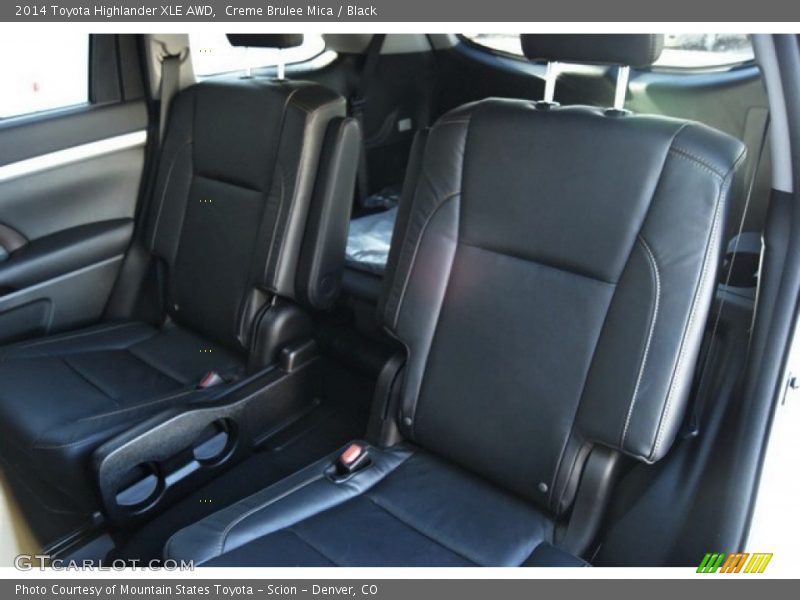 Creme Brulee Mica / Black 2014 Toyota Highlander XLE AWD