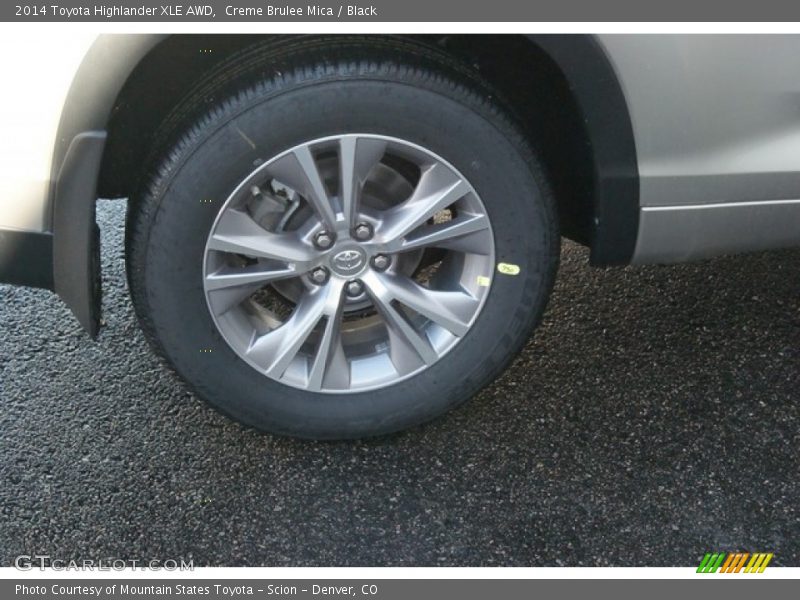 Creme Brulee Mica / Black 2014 Toyota Highlander XLE AWD