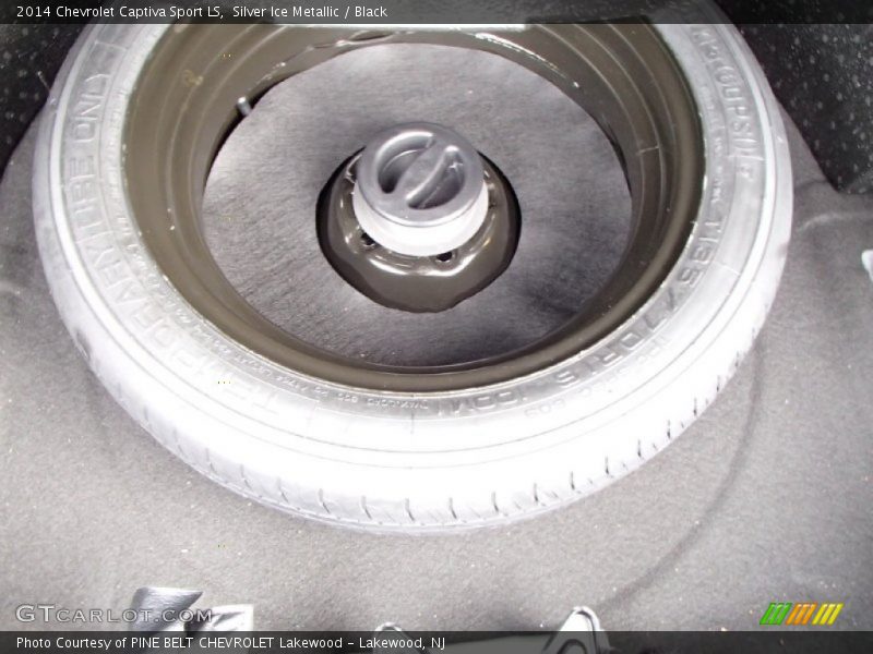 Silver Ice Metallic / Black 2014 Chevrolet Captiva Sport LS