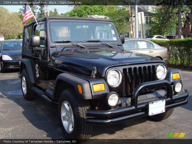 Black / Dark Slate Gray 2004 Jeep Wrangler Sport 4x4